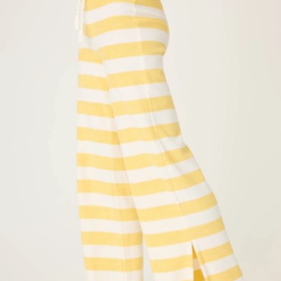 P.J. Salvage Cabana Paradise Stripe Pajama Pants Lemon Size Medium Women's - Picture 4 of 10
